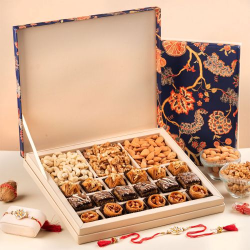 Luxurious Dry Fruits N Baklava Gift Box Luxurious Dry Fruits N Baklava Gift Box