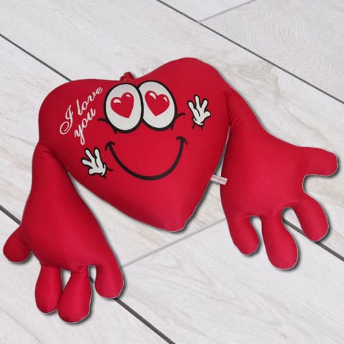 Impressive Heart Shape Cuddly Cushion Impressive Heart Shape Cuddly Cushion
