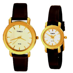 Fancy Pair of Couple's Watches with Trendy Gesture Fancy Pair of Couple's Watches with Trendy Gesture