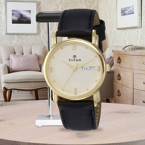 Remarkable Titan Karishma Analog Mens Watch Remarkable Titan Karishma Analog Mens Watch