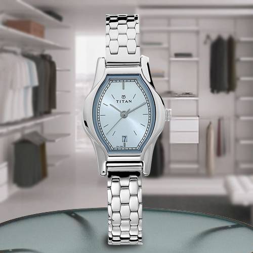 Exclusive Titan Karishma Analog Womens Watch Exclusive Titan Karishma Analog Womens Watch
