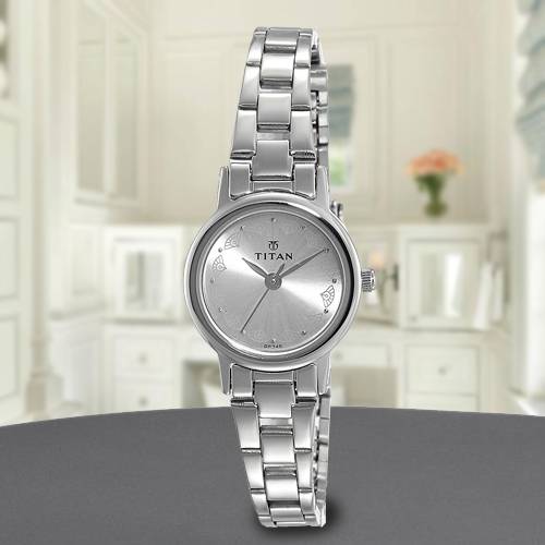 Exclusive Titan Analog Womens Watch Exclusive Titan Analog Womens Watch
