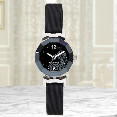 Marvelous Sonata Yuva Analog Womens Watch Marvelous Sonata Yuva Analog Womens Watch